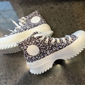 Converse All Star Chuck Taylor 2.0 Lugged Platform High Top Desert Camo, size 8